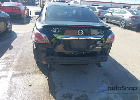 2015 Nissan Altima 2.5 S from USA, damaged, VIN 1N4AL3AP1FN910296